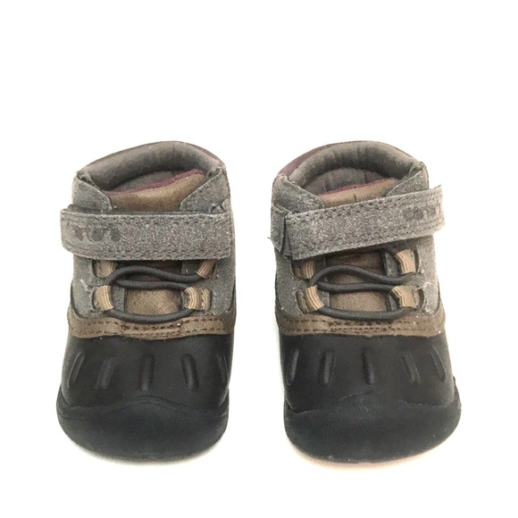 NEW Carter’s Boots 6-9 Months Crawl Stage Size 2 - Picture 2 of 7